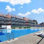 Apartment 4 Person On A In *