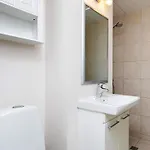 4 Person On A In Appartamento *