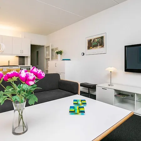 4 Person On A In Lejlighed *